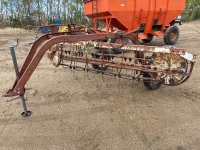 International 16 Side Delivery Rake F110