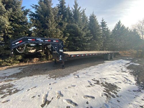 *2010 32’ Load Max tandem dualled flat deck 5th wheel trailer, VIN#5LSGZ3224A1019996, Owner: Donald A Caldwell, Seller: Fraser Auction_____________________ ***TOD***