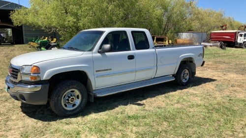 2007 GMC Sierra 2500HD SLE 4x4 Truck, 126,700KM showing, Vin- 1GTHK29U67E111101, Owner: J & M Farms Ltd Seller: Fraser Auction _____________________