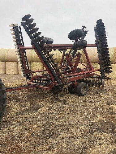 *32’ Case 496-Disc Harrow