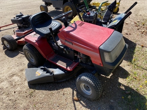 42" Montgomery Ward 1242 7spd ride on mower ****keys*** F129