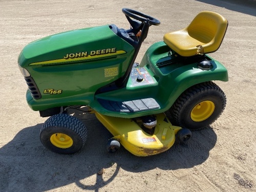 JD LT166 Ride on Mower, F145 ***KEYS***