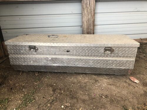 ALUM TRUCK TOOL BOX