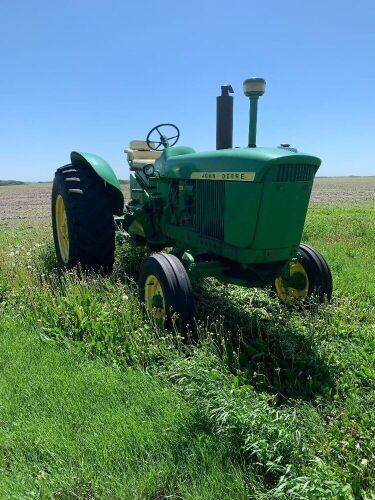 JD 3010 Tractor w/15hrs on rebuilt engine, s/n42894, A32