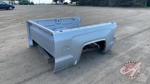 2015 Silverado truck box, grey, DAMAGED H33