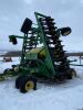 42' JD 1690 planter - 26