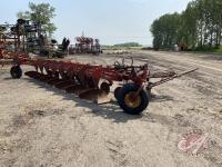 8 Bottom Melroe Plow, front caster needs work, new tire, weld cracked on rear of frame, s/n3-L-291, H81