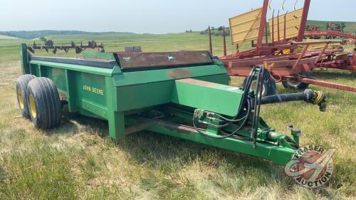 JD 785 t/a Hydro Push manure spreader