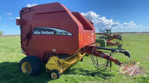 NH BR780 rd baler