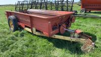 NH 518 manure spreader