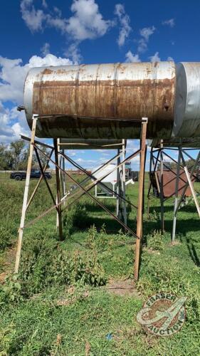 500-gal fuel tank on metal stand