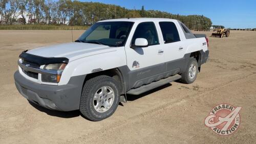 2002 Chevrolet Avalanche 1500 Crew Cab, 8 cyl, White, 456,728 kms showing, VIN# 3GNEK13T82G126284, (SAFETY EXPIRED AUGUST 12, 2020) Owner: William H Heaman, Seller: Fraser Auction________________________***TOD & keys***