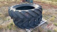 Tires suitable for silage feeders (2), J10