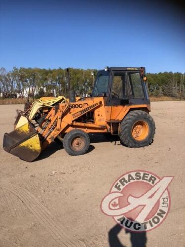 Case 580C Tractor w/7’ bucket, 3596 hrs showing, s/n 8952384, Manuals, J58 ***keys & 2 manuals ***