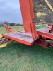 NH 1033 Stackliner sq bale picker - 18