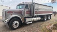 1996 Freightliner t/a grain truck, 525,581 showing VIN# 2FUPDDYB7TA860429 ***SAFETIED***, Owner: William A Flynn, Seller: Fraser Auction____________