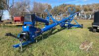 Brandt 1370 PTO swing hopper auger