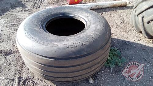 American Farmer 16.5L-16.1SL used tire