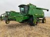 *1990 JD 9600 combine - 2