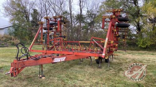 32’ Bourgault Commander 28-32 tillage