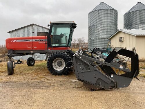 *2008 25' MF 9220 SP Swather