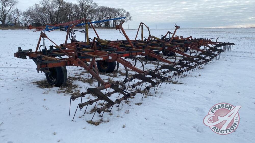 29' Morris CP-525 tillage