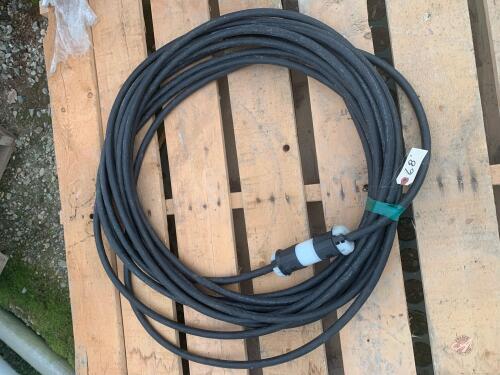 Approx. 68' of 10/3 600-volt HD extension cable with 30-amp 250-volt Twist-Lock ends