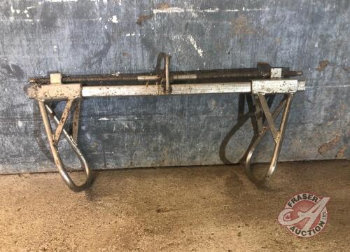 cattle Hip Lifter