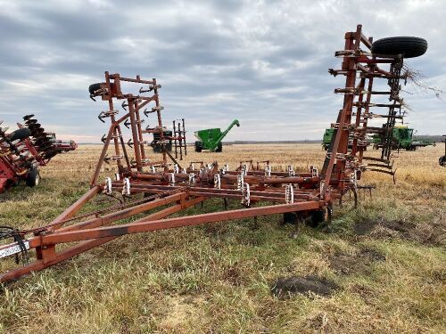 *36' Wilrich Field Cultivator