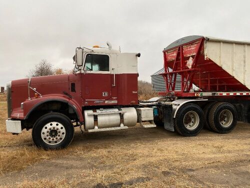 *2007 Freightliner FLD 120 T/A hwy tractor, 1,551,713 showing, VIN#1FUJALCK07DW52659,Owner: Ben G Amendt, Seller: Fraser auction_______________ ***TOD, SAFETIED & KEYS***