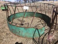 round bale feeder, K40 FF