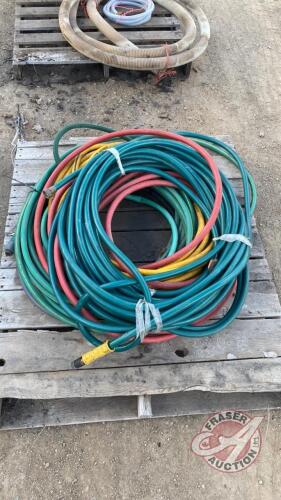 Pallet of assorted garden hose