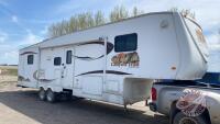 2009 36’ Canyon Trail By Gulf Stream Trailer, VIN# 1NL1DES2881072588, F132 Owner: Sunrise Credit Union, Seller: Fraser Auction________________ ***Letter, keys - office trailer***