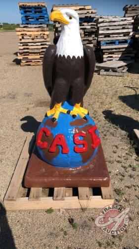 Case Eagle - concrete Statue (H31) 