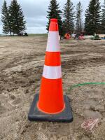 Reflective traffic cone 29in, New
