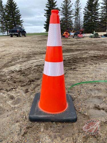 Reflective traffic cone 29in, New