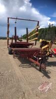 1978 NH 1002 Stackliner bale wagon, s/n 6039 (front 1/2 of PTO Missing), H51