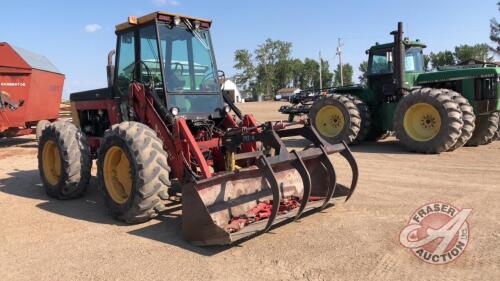 1986 Versatile 276 BIDI Tractor, 13,448 hrs showing, manual ***keys - office trailer***