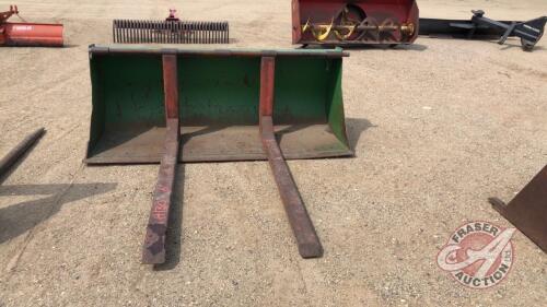 6ft JD bucket with pallet fork attach, H130