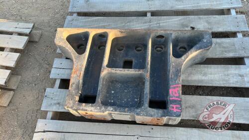 Front weights brackets w/12 Suitcase weights - off Case IH Magnum, H121