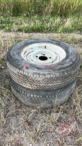 (2) assorted 15in tires on rims (K), H160