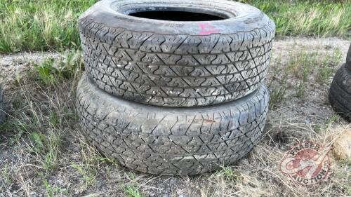 (2) BF Goodrich The Advantage P235/70R15 tire (R), H160