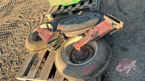 single rib tires (1 tire bad), H121