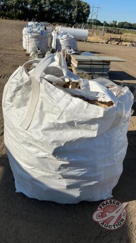 Mini Bulk Bag of short ends of Firewood, H170