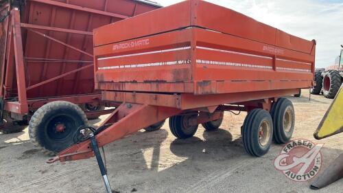 Rock-o-matic dump wagon, tandem walking axles H200