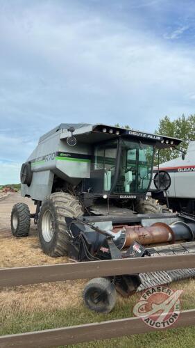 1990 Gleaner R70 SP Combine with pick-up head, 3476 eng hrs showing, 2572 sep hrs showing, s/n R70G012526H9090, H201 ***keys - office trailer***