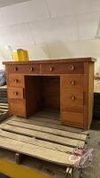 Wooden desk, H10