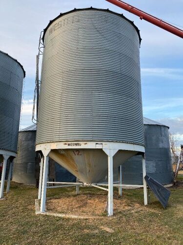 *Approx 2350-bushel Westeel Bin on Westeel hopper cone w/DBL skids, aeration tube (bin #12) BINS MUST BE REMOVED BY JULY 15th, 2021