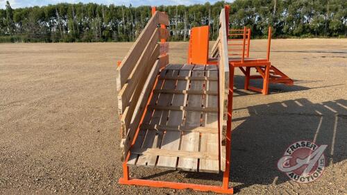 New sheep/pig loading chute, J37