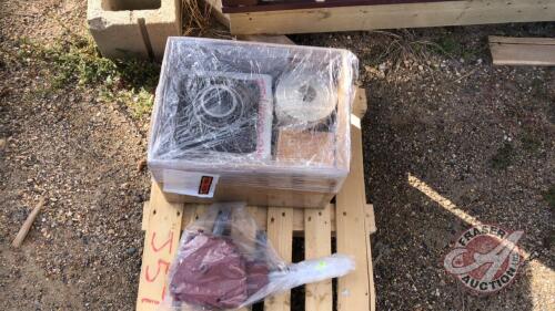 Pallet - seal kit fan fo, cyl hyd 1 1/4 x N22, kit-seals, bearing 1 1/2inF, Gear box, separator, AFS parts, used brackets, J57